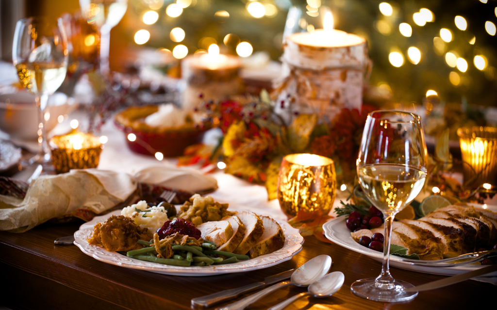 The Host’s Guide to a Western Thanksgiving Table