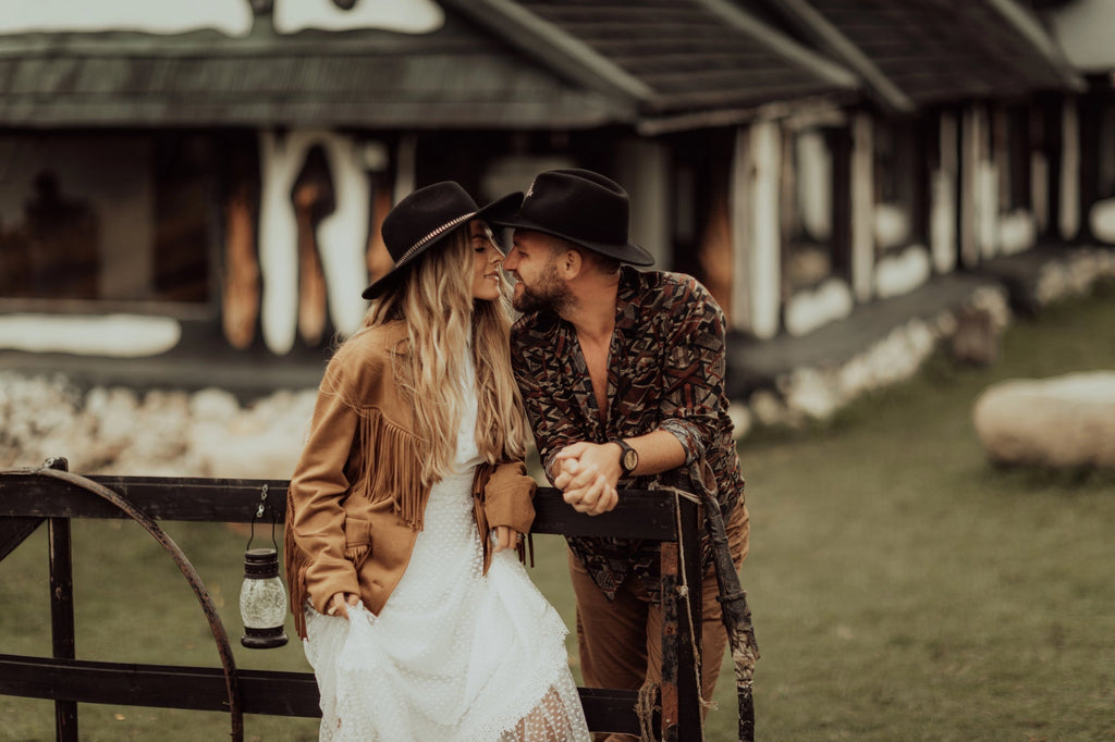 Western Wedding Gift Ideas for the Ranch-Loving Couple