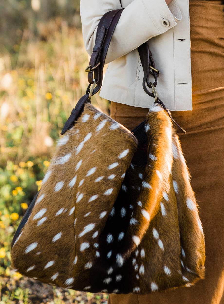 Oversized deer hide shoulder bag - cross-over bag – Woshoush Galerie &  Trading