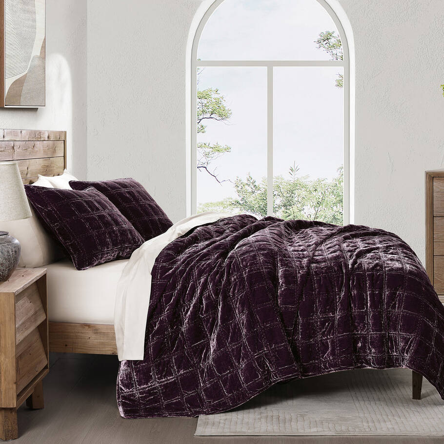 Queen-sized Copper Brown Faux Silk Velvet Quilt Set featuring luxurious double box stitch quilting in a warm copper brown hue.​